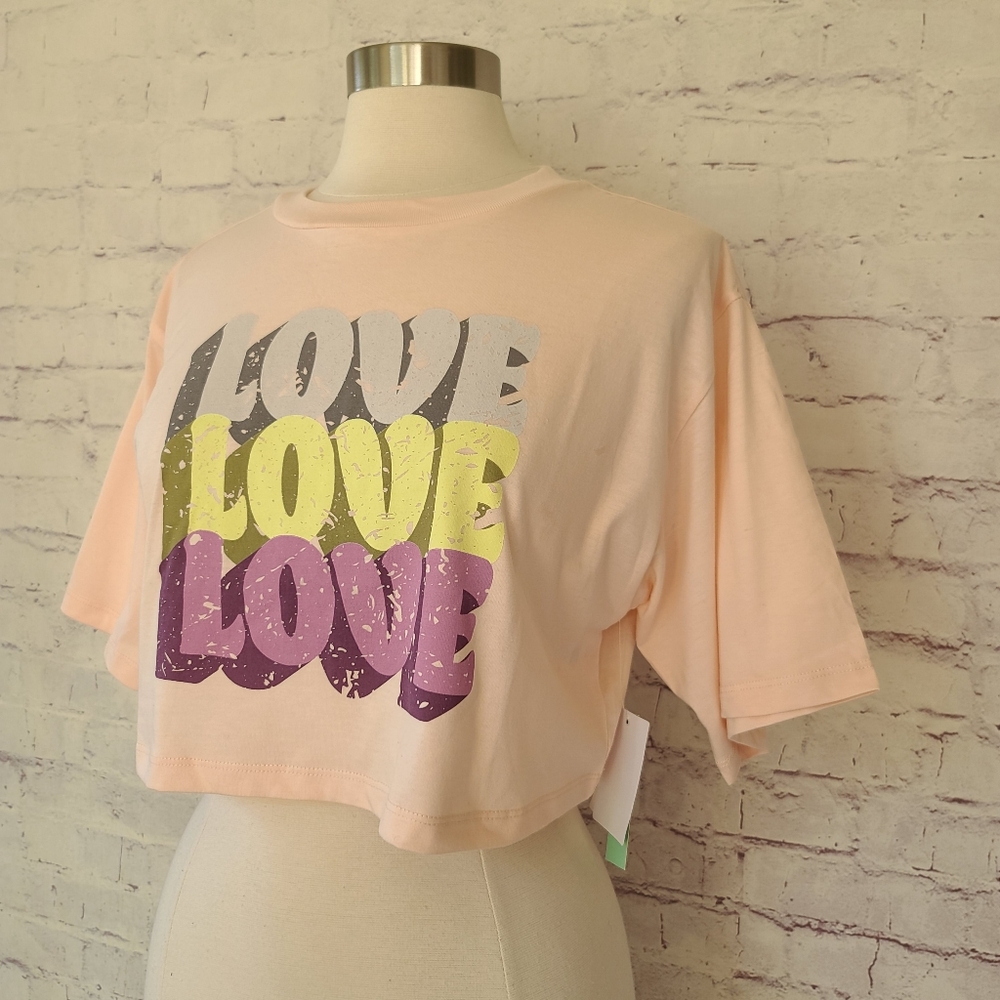 NWT Abound Pink Creole Love Graphic Print Cropped Tee Medium